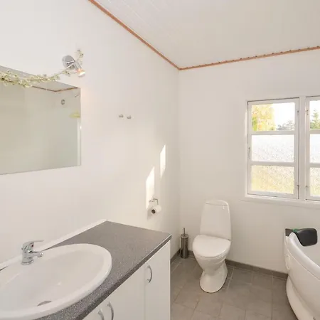 Holiday Regnfangvej Vaeggerlose Ix Feriehus *